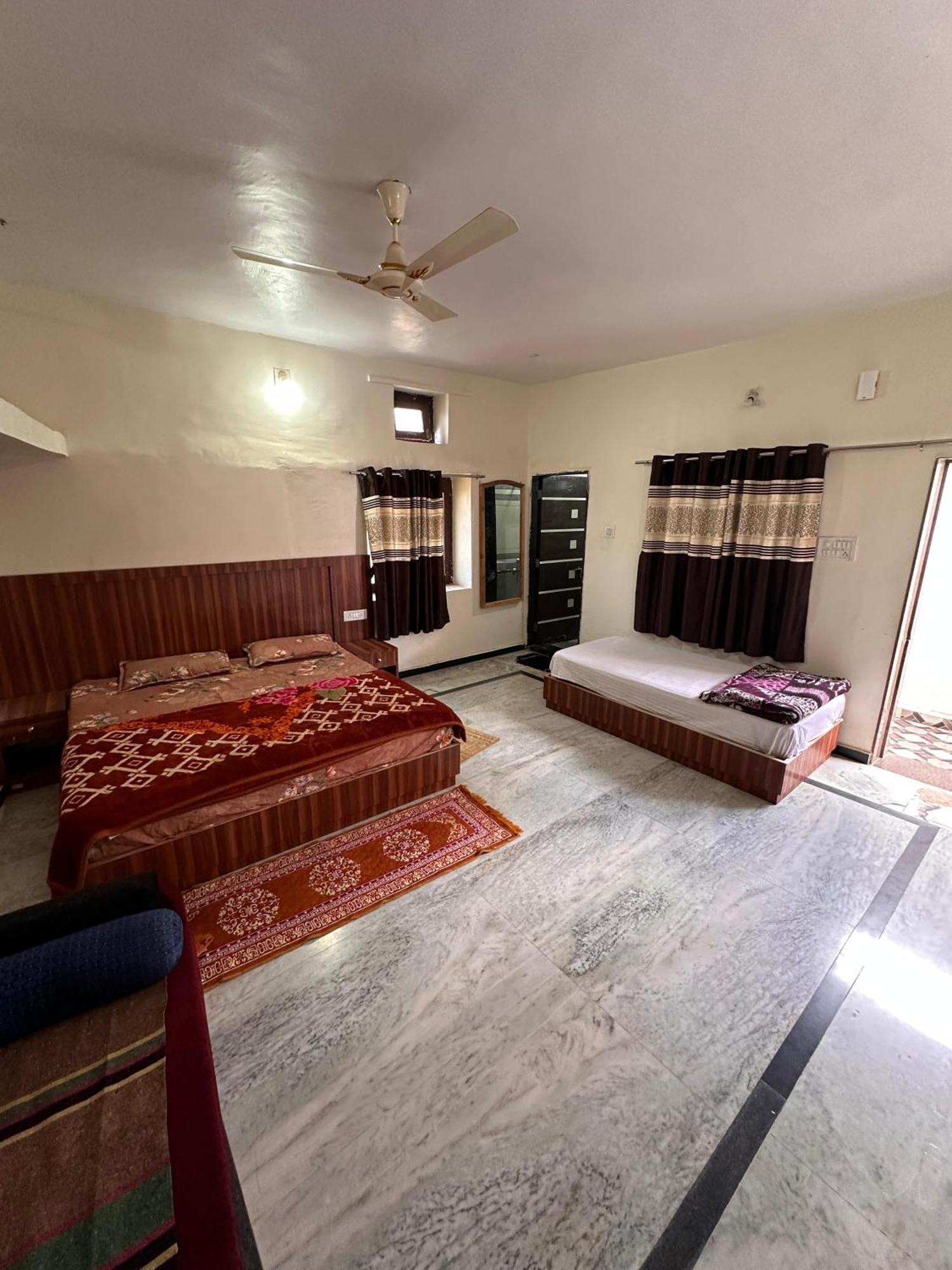 Laxmanji Villas Маунт-Абу Экстерьер фото